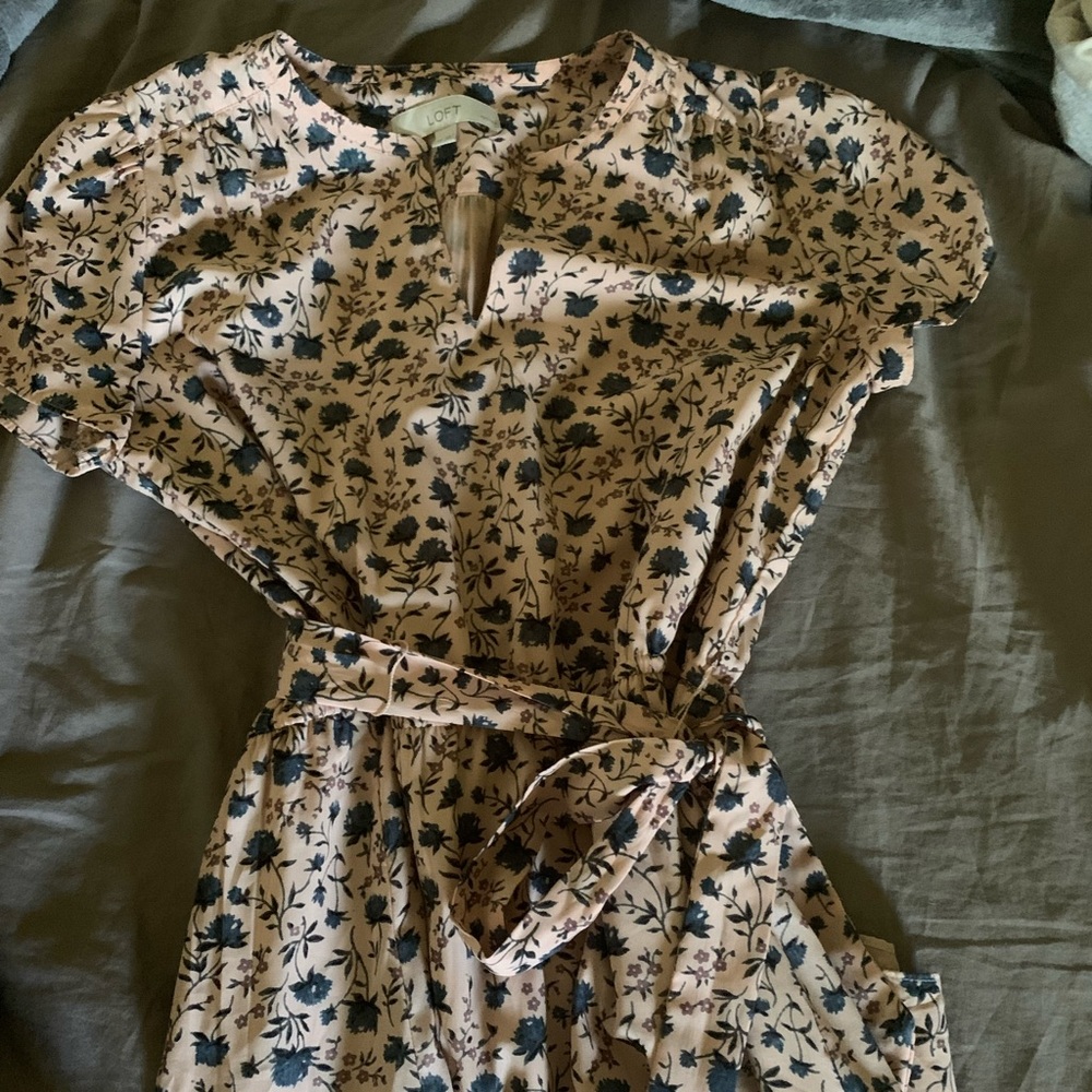 Loft pink knee length tie waist dress